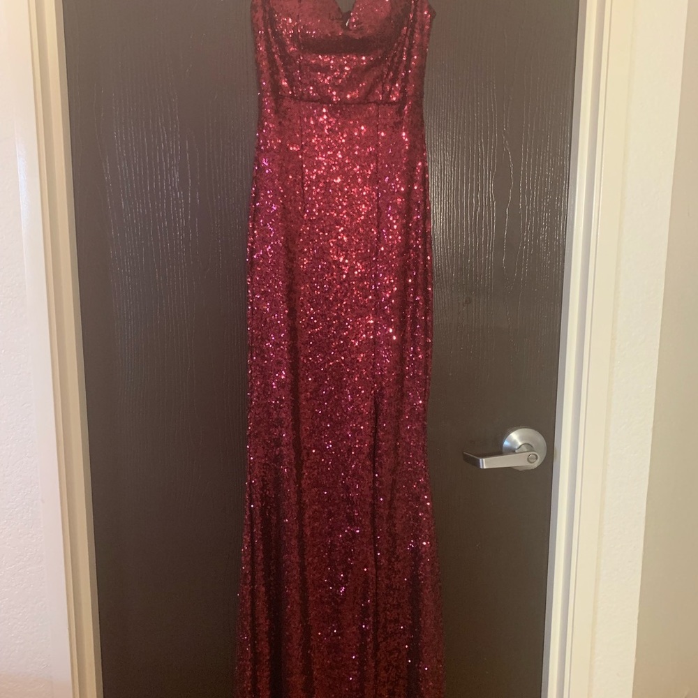 New honey and Rosie long dress  small burgundy